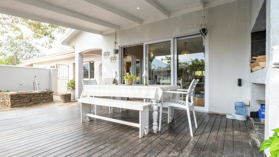 To Let 4 Bedroom Property for Rent in Denver Park Western Cape